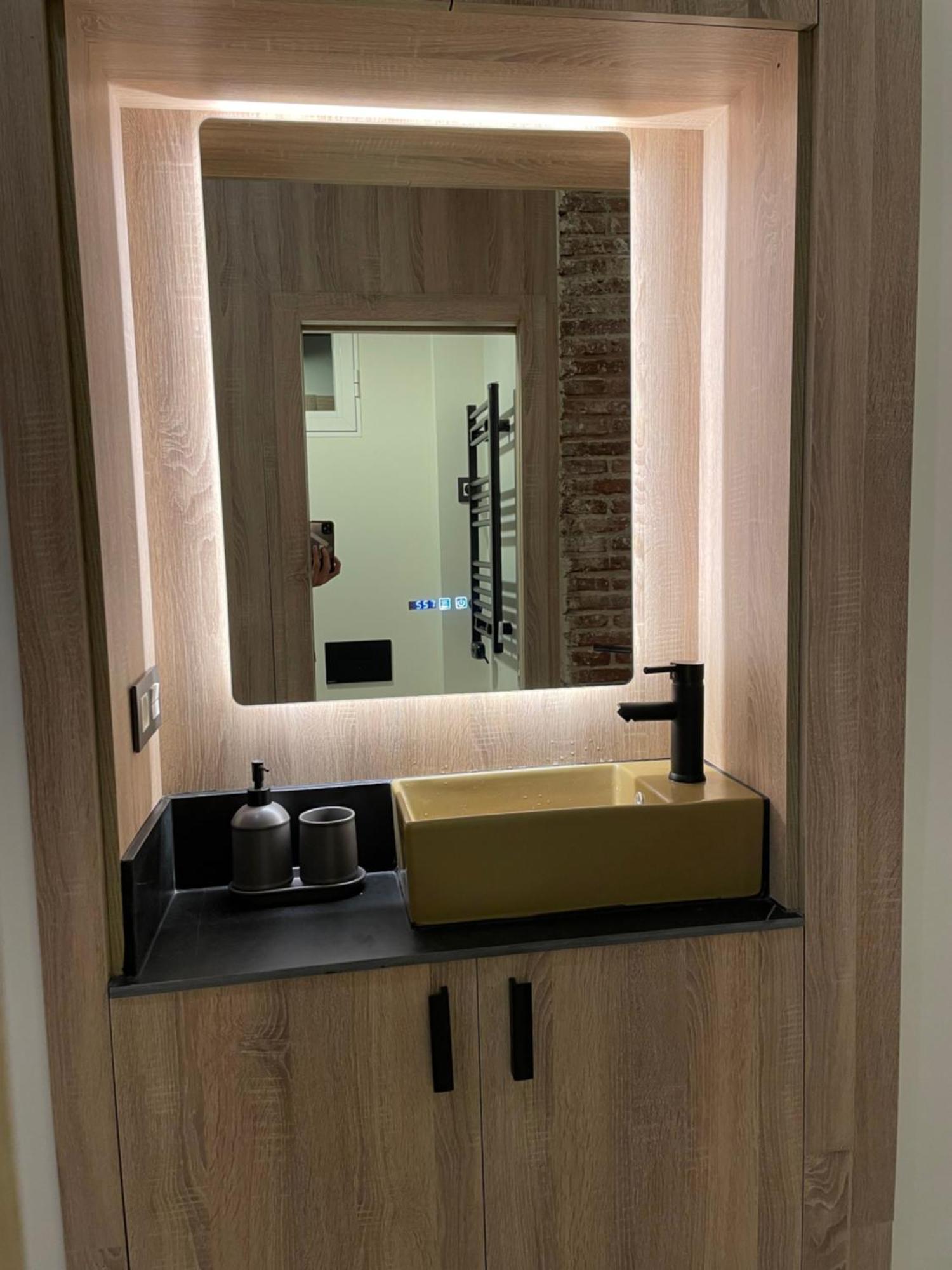 Apartamento Moderno En Edificio Historico Madrid Buitenkant foto